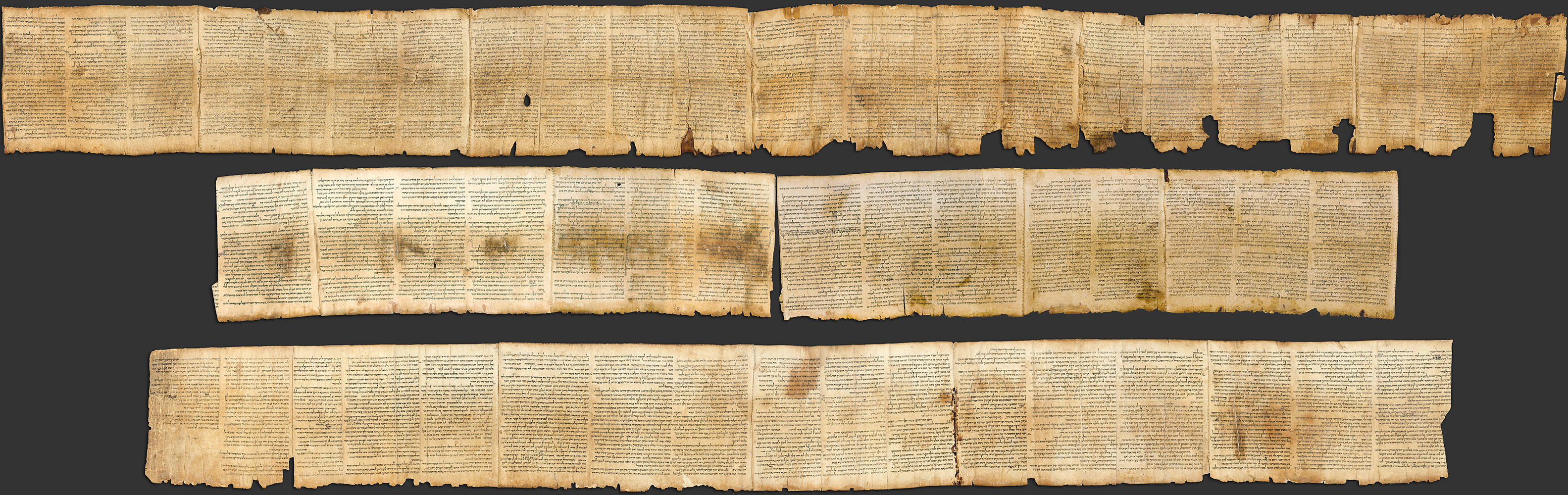 Manuscrito do livro de Isaías, o melhor preservado dos rolos encontrados em Qumran. Contém todo o livro de Isaías, exceto pequenas partes danificadas.
