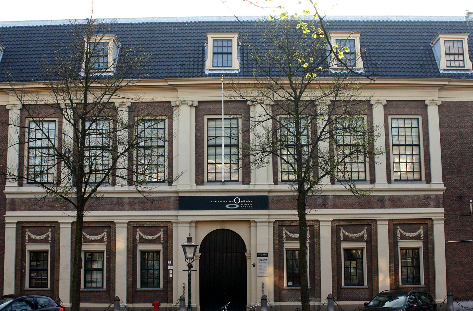 Museu Nacional de Antiguidades, em Leiden, Holanda, que abriga o Papiro de Ipuwer.

